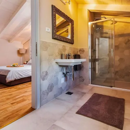 Luvi By Istrialux Mrgani