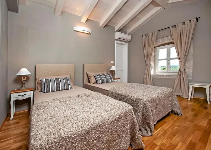 Luvi By Istrialux Vila Mrgani