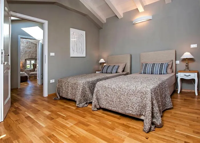 Luvi By Istrialux Vila