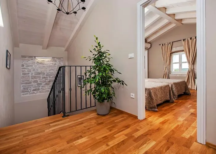 Luvi By Istrialux Vila Mrgani