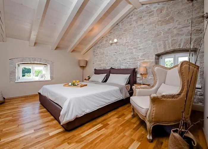 Luvi By Istrialux Villa *