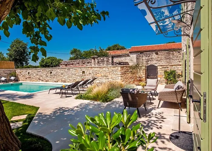 Vila Luvi By Istrialux