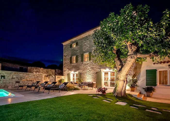 Luvi By Istrialux Villa *